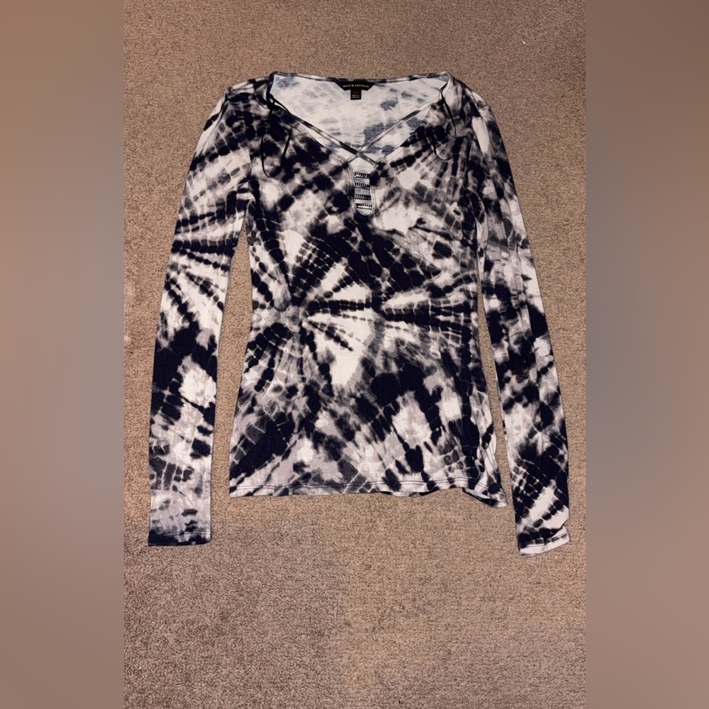 Rock & Republic Monochrome Tie-Dye Long Sleeve Top